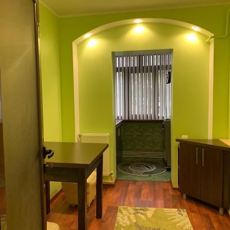 Clau Apartment Галац Экстерьер фото