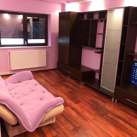 Clau Apartment Галац Экстерьер фото