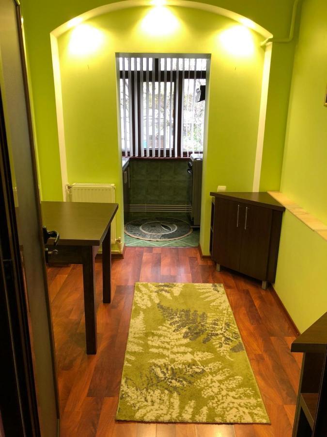 Clau Apartment Галац Экстерьер фото